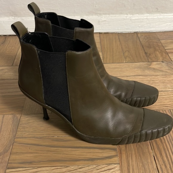 Fendi Khaki olive green bootie high healed Chelsea style size 7 vintage - Picture 4 of 7